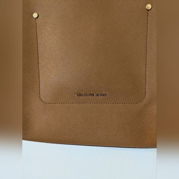 Michael Kors Tan Tote Bag - Picture 2 of 10